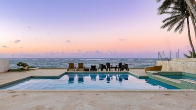 Oceanfront 2BR on Kite Beach – A/C & Daily Cleaning Included