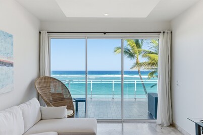 Oceanfront  | Pool Hot Tub | TOP Floor 408