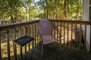 Property grounds - Cozy, Pet friendly, Professional Host, Convenient Location (Goreville)