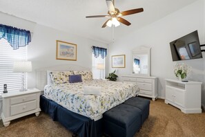 4 bedrooms, iron/ironing board, WiFi, bed sheets