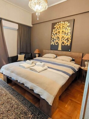 3 bedrooms, iron/ironing board, free WiFi, bed sheets