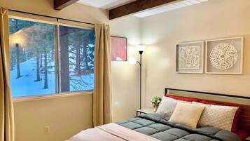 3 bedrooms, free WiFi, bed sheets