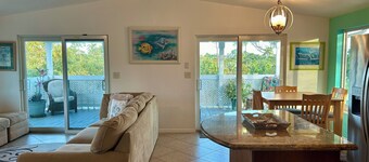 Charming 2-bedroom 2- bath home located in the middle of The Key Deer Refuge.