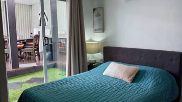 4 Schlafzimmer, Bügeleisen/Bügelbrett, Reisekinderbett, WLAN