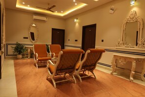 Sala de estar en el lobby