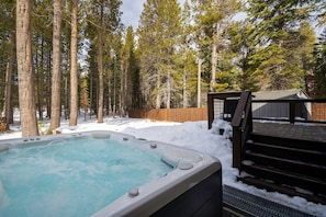 Bain à remous extérieur