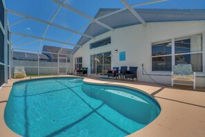 A heated pool - 15 Mi to Universal: Home w/ Pool (Kissimmee)