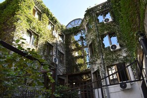 Front of property - Fera (Belgrade)