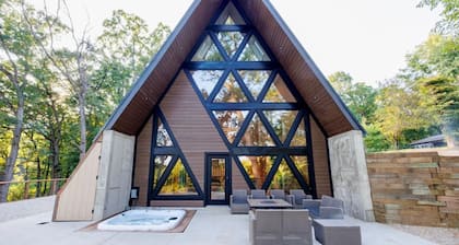 Modern A-Frame Lake Cabin w/ Pickleball Ct.4Bd 3Ba