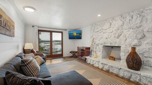 Televisión, chimenea