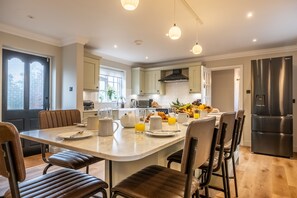 Dining - Scarrowbeck House, Hanworth, Cromer, Norfolk (Hanworth)
