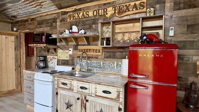 Texas Our Texas - Castell Cabin - Sleeps 4