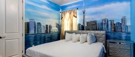 28 habitaciones, tabla de planchar con plancha, cuna de viaje y wifi
