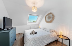 5 chambres, lit de bébé portatif, accès au Wi-Fi (inclus)