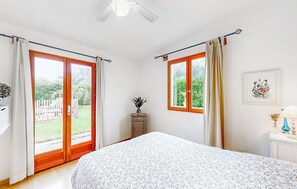 3 bedrooms, iron/ironing board, travel cot, free WiFi