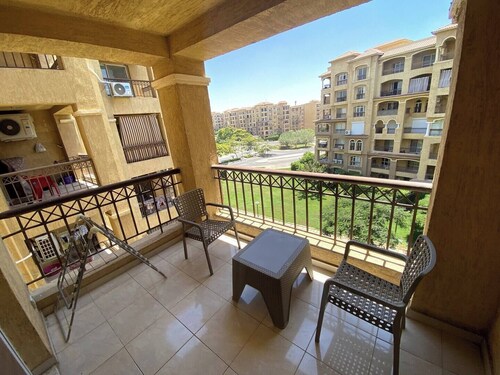 Spacious 2 Bedroom, 4 Beds with Wifi, ACs and Garden View