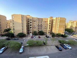 Exterior - Spacious 2 Bedroom, 4 Beds with Wifi, ACs and Garden View (Cairo Governorate)