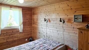 3 bedrooms, travel crib, free WiFi