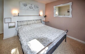 3 Schlafzimmer, Reisekinderbett, kostenloses WLAN, Bettwäsche