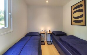 2 Schlafzimmer, Reisekinderbett, Bettwäsche
