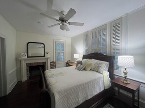 4 chambres, fer et planche à repasser, Wi-Fi, draps fournis