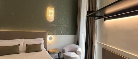 Deluxe Room | Egyptian cotton sheets, premium bedding, down duvets, pillow-top beds