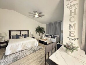 1 habitación, tabla de planchar con plancha, wifi gratis y ropa de cama 