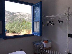 Interior - Country house nestled in the Mediterranean bush (Galtellì)