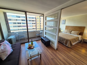 1 habitación, escritorio, tabla de planchar con plancha y wifi gratis