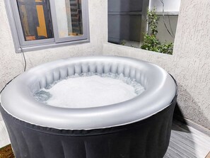 Outdoor spa tub - Petite villa au coeur de lomé (Lomé)