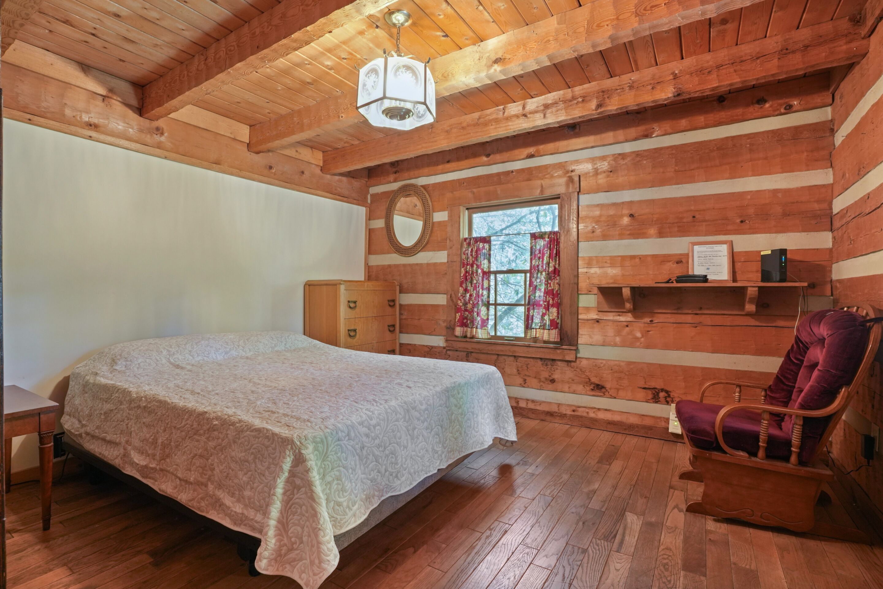 2 bedrooms, WiFi (free), bed sheets