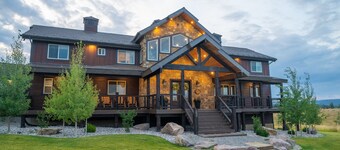 All-Season Luxury MTN Retreat @ Lake w/ Hot Tub, Sauna & Near Hiking Trails, YNP
