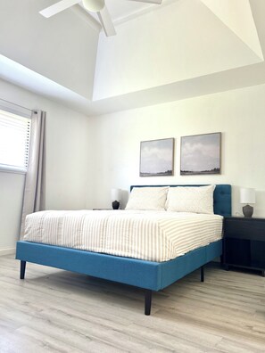 3 chambres, fer et planche Ă repasser, Wi-Fi, draps fournis