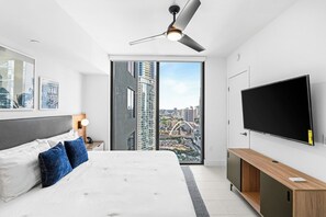 1 chambre, fer et planche à repasser, Wi-Fi, draps fournis