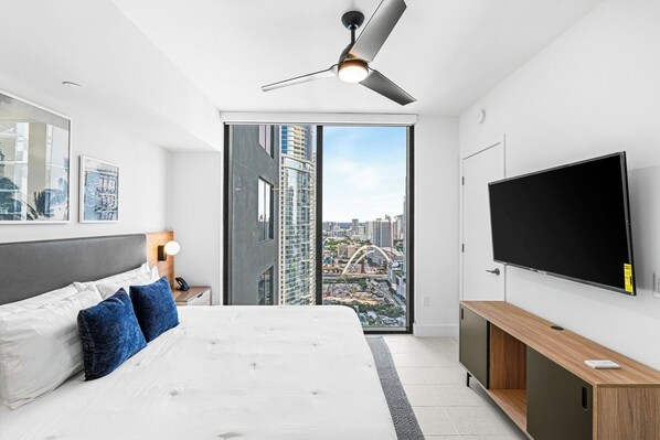 1 habitación, tabla de planchar con plancha, wifi y ropa de cama 