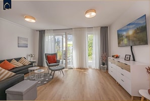 Télévision, chaîne hi-fi