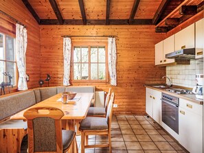 Fridge, oven, cookware/dishes/utensils - Reinskopf by Interhome (Schönecken)