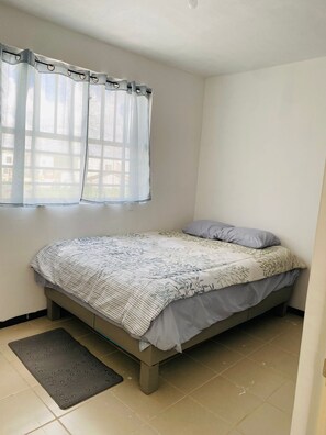 Wifi gratis y ropa de cama