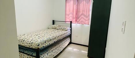 Wifi gratis y ropa de cama