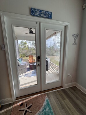 Smart TV, books, computer monitors