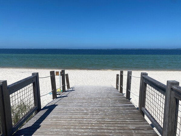 Beach nearby, sun-loungers, beach towels
