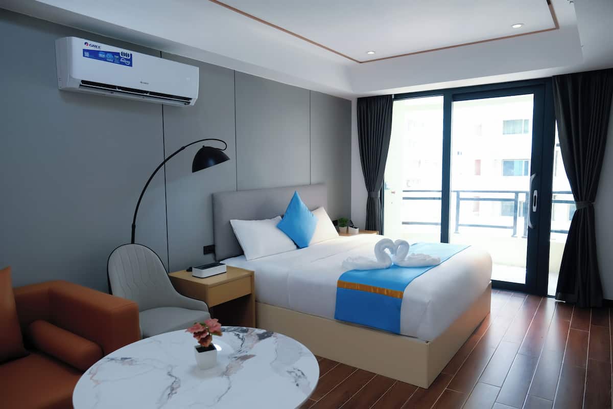 Comfort Room, Balcony, Ocean View | 1 bedroom, down comforters, pillowtop beds, individually decorated