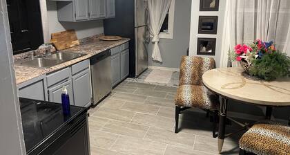 Charming Little Gem In the heart of Atlanta.