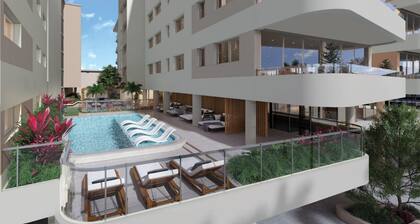 NEW BEACH Luxury 3B 2B unit - Ocean Views! 250m to Buddina Beach!