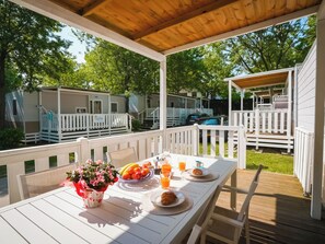 Outdoor dining - Vacation home Eden by Interhome (San Felice del Benaco)