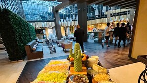 Daily buffet breakfast for a fee