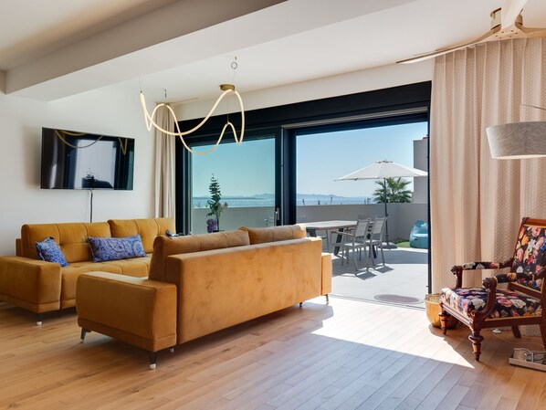 TV - Watergate by Interhome (Privlaka)