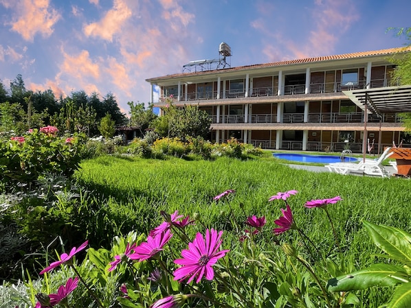 Front of property - Runaway Hotel (Acopampa)