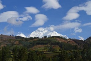 Miscellaneous - Runaway Eco Hotel (Acopampa)