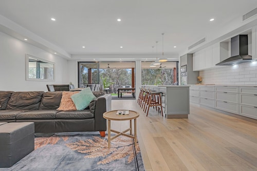 Marina Palms: Your Luxury Escape